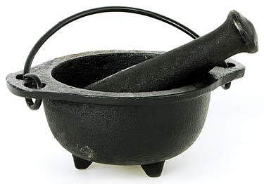 Mortar & Pestle & Grinders